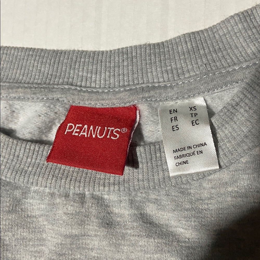 Snoopy Sweatshirt Peanuts licensed product - Picture 4 of 8